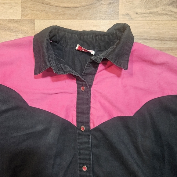 Vintage Wagon Wheels Western Shirt Men’s XL Black Pink Two Tone USA Made - Picture 2 of 7